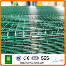 ISO9001 Powder coated welded v mesh wire fence